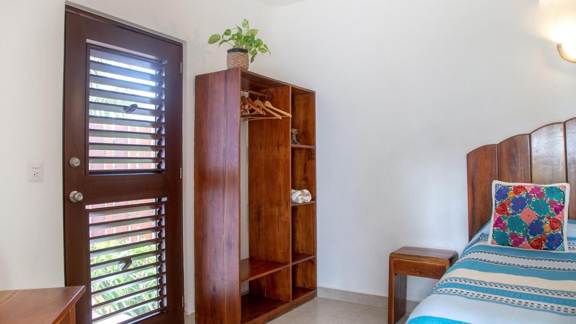 Casa Colibri Tankah Bed & Breakfast 4*