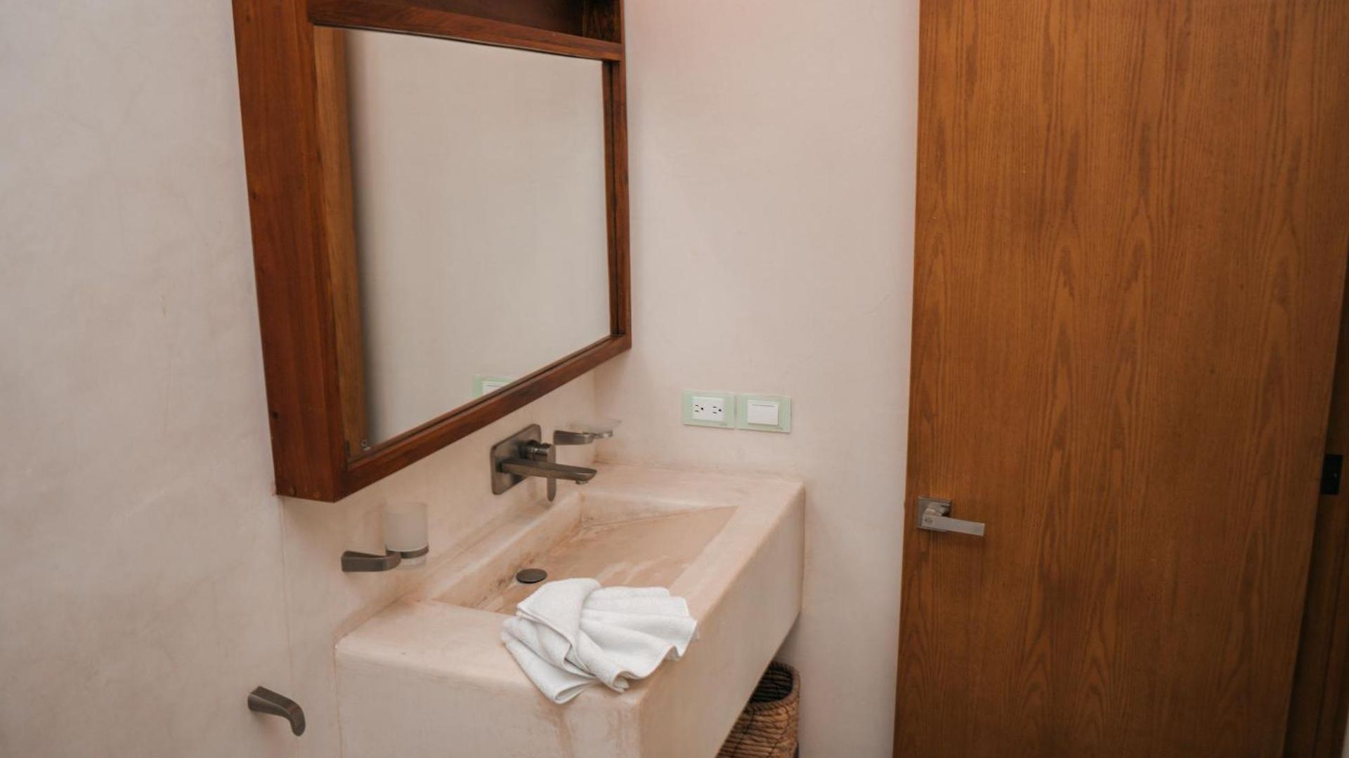 Kinah Retreat - Exclusive Boho Tropical Escape Tulum