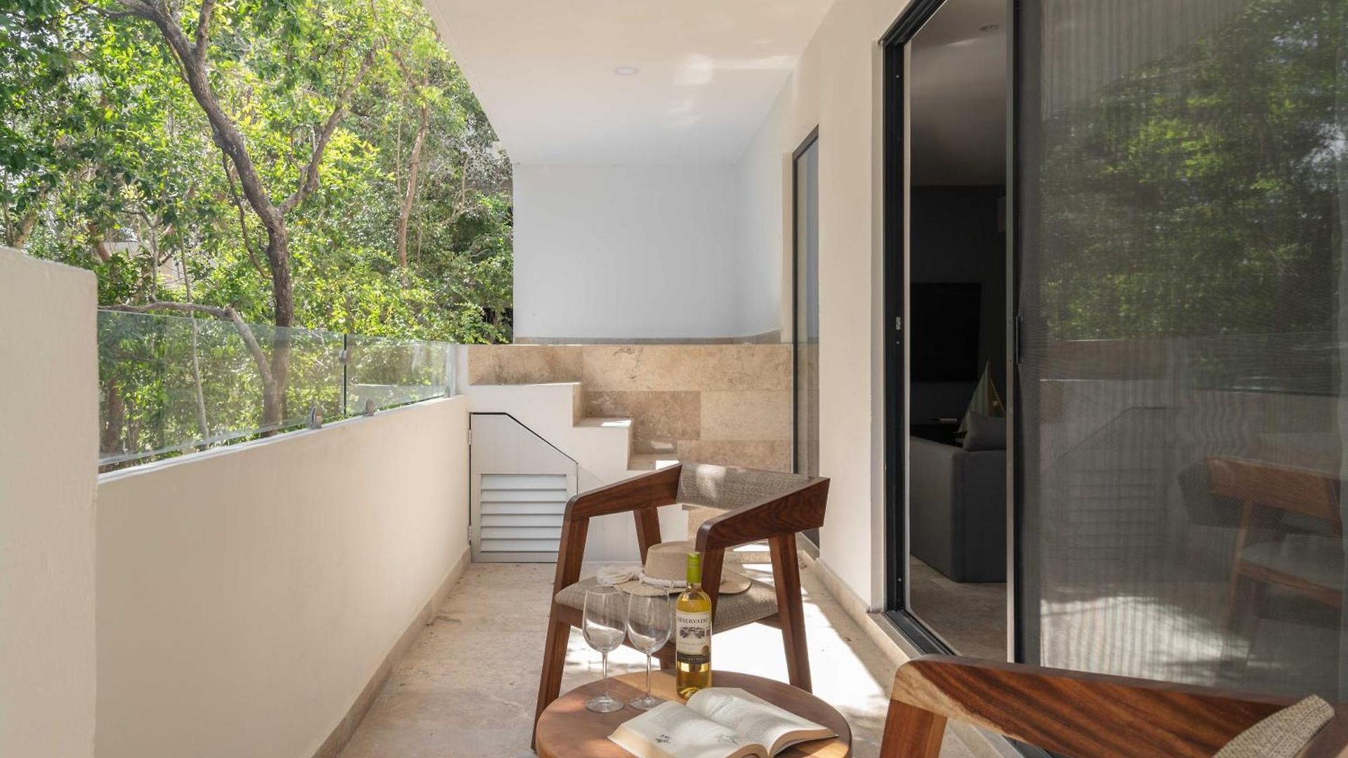 2 Bd With Private Plunge Pool And Terrace *
