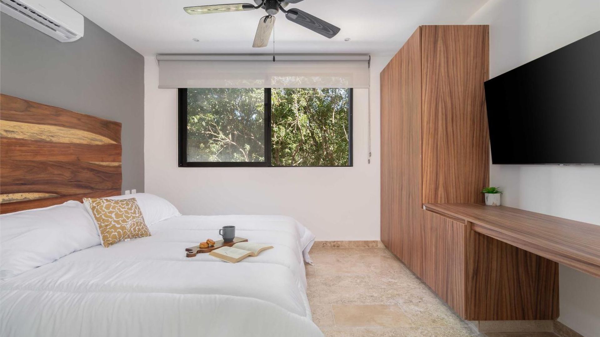 2 Bd With Private Plunge Pool And Terrace Holiday home *