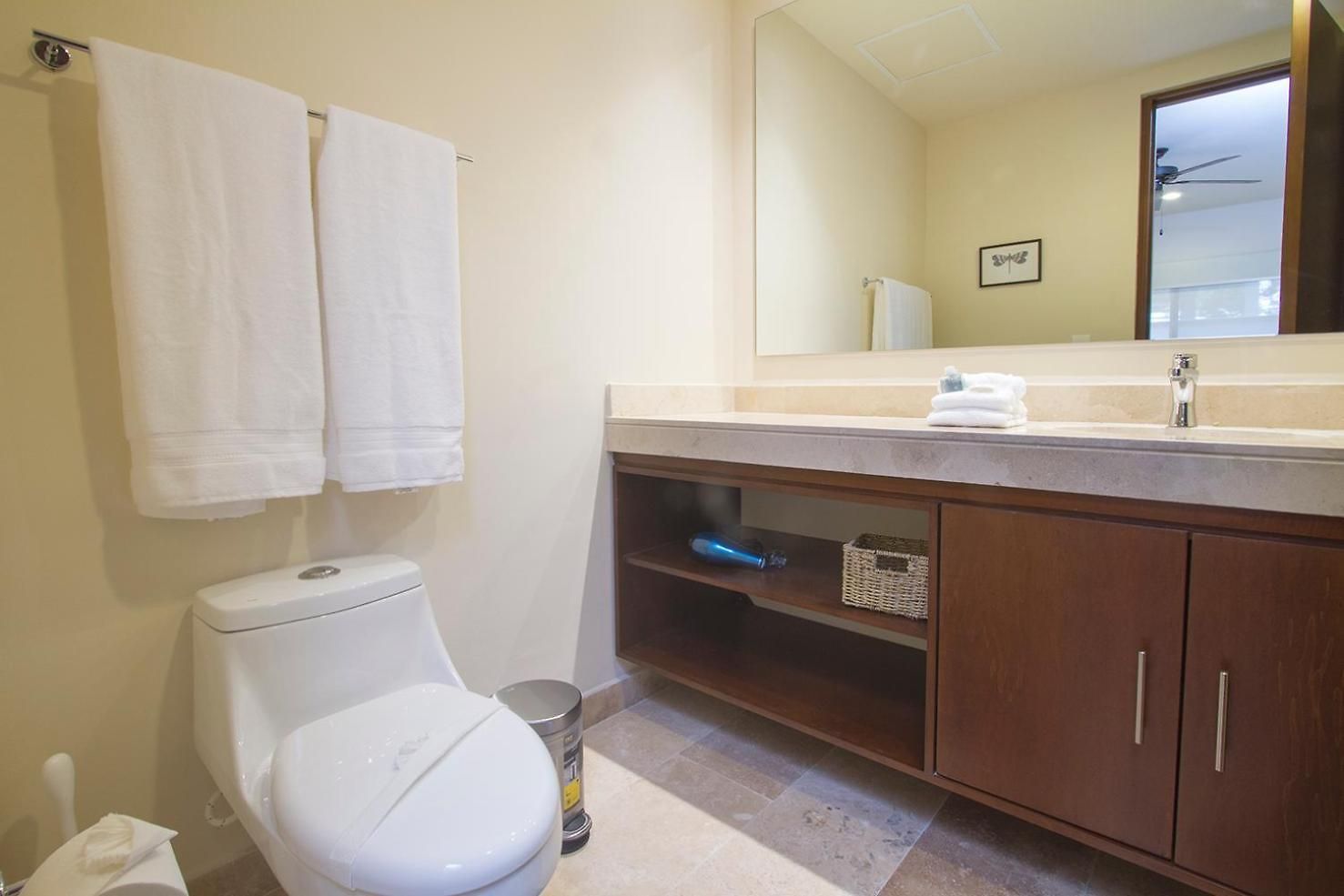 3br Penthouse With Private Rooftop And Jacuzzi And Club Access