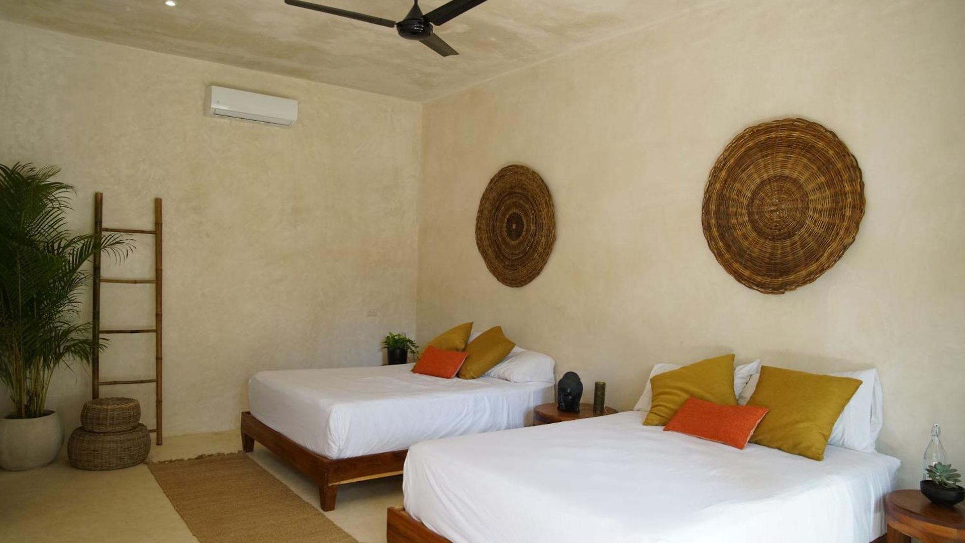 Villa Sotik House *