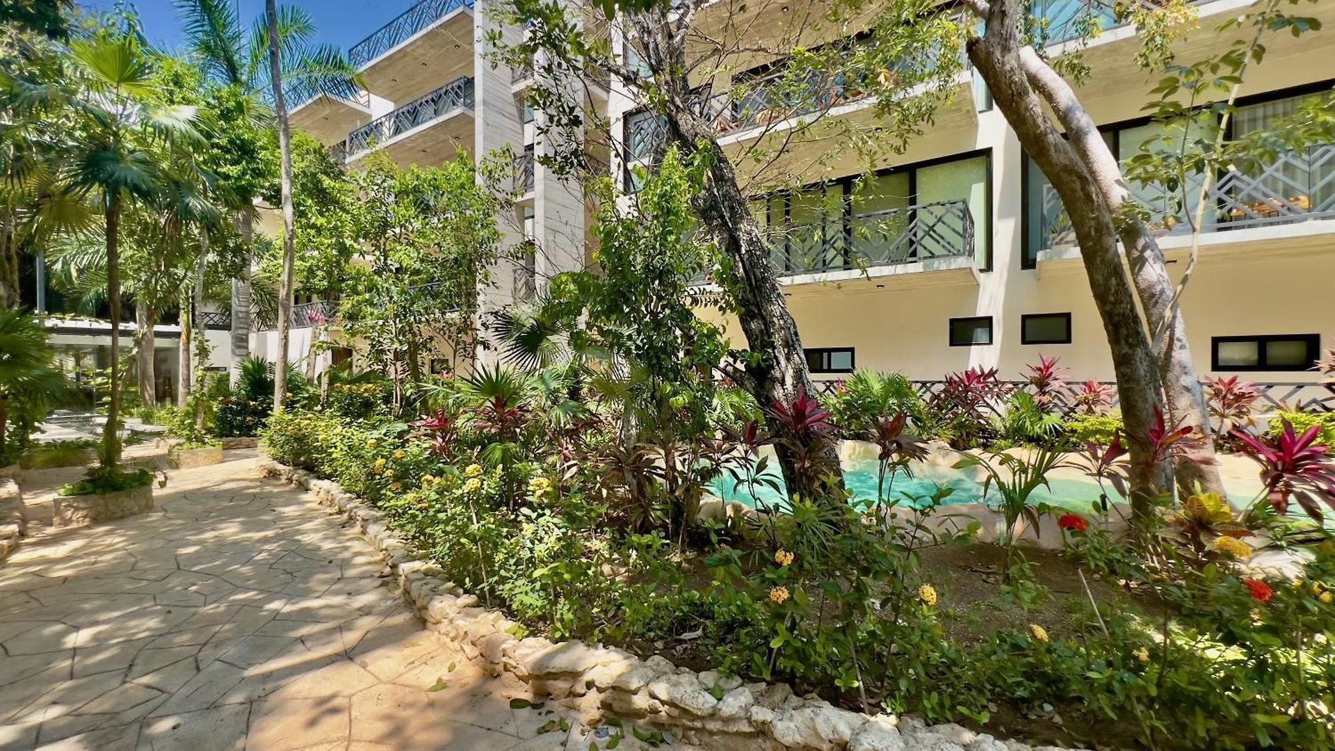 Unwind | Private Balcony & Rooftop Pools | Casago *