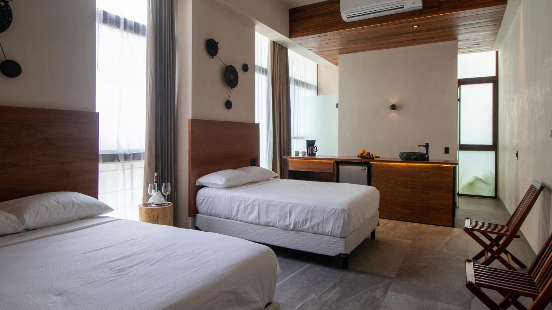 Prana Boutique 4*