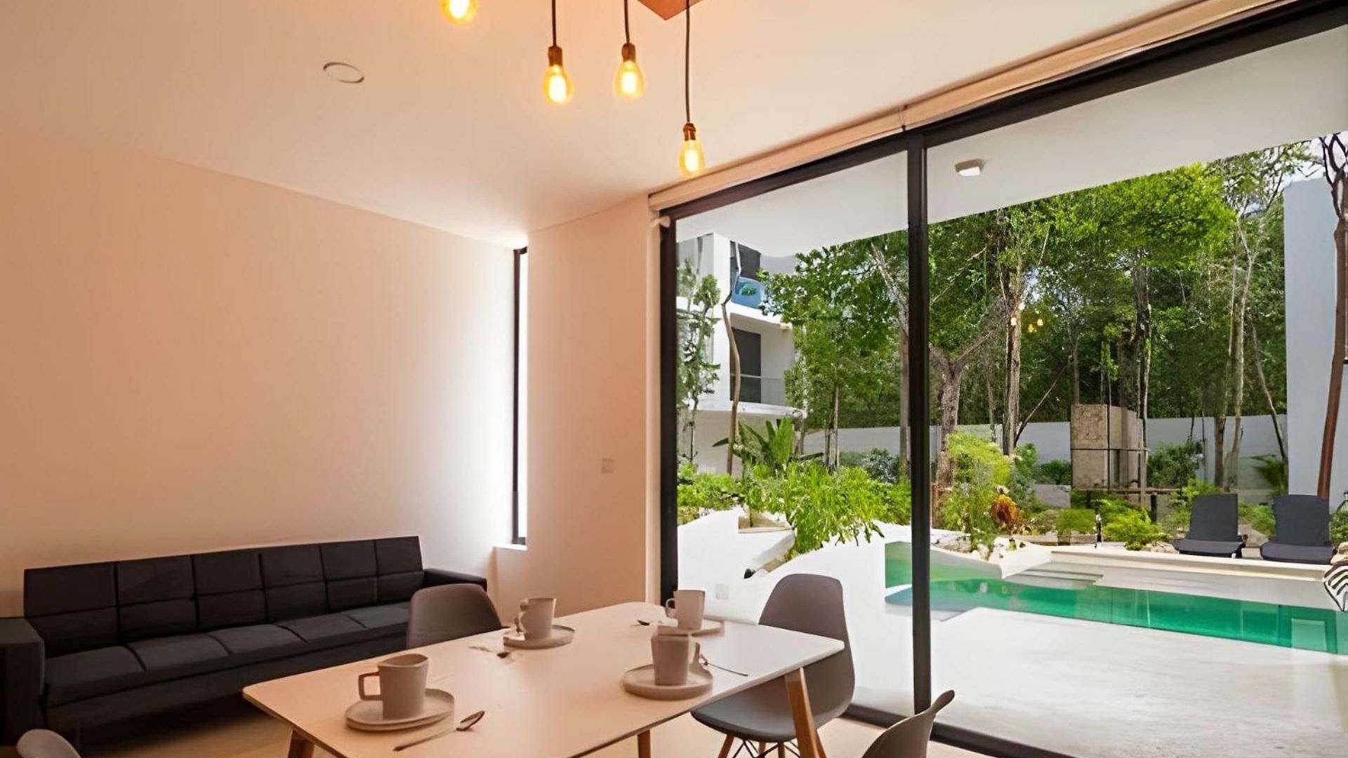 Sak Apartment *