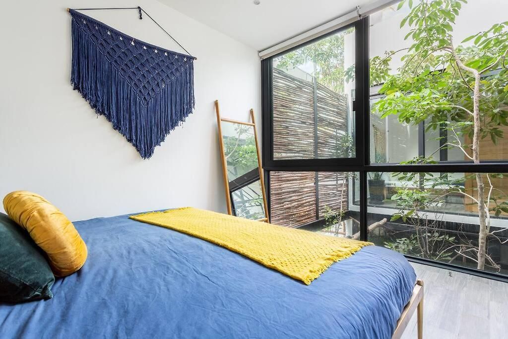 Сasa de vacaciones Chic Townhouse With Private Pool And Rooftop View