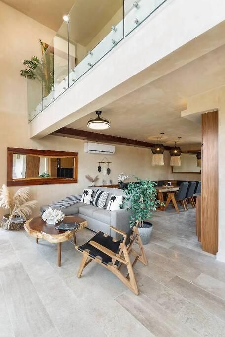 Luxury Beachfront Penthouse With Private Pool Apartment