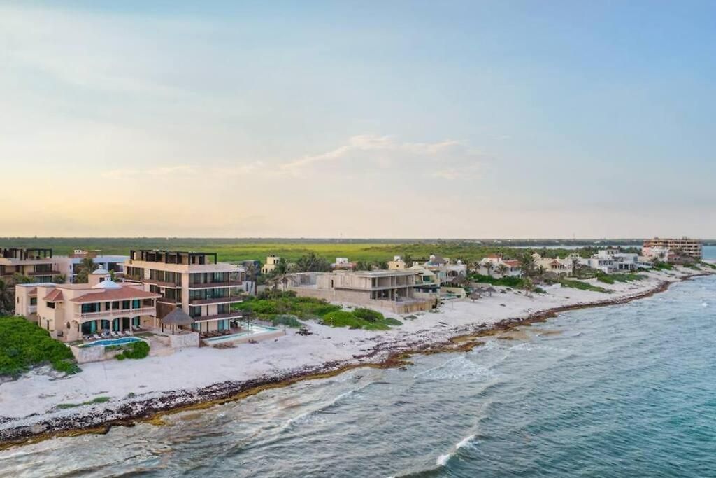 Luxury Beachfront Penthouse With Private Pool *