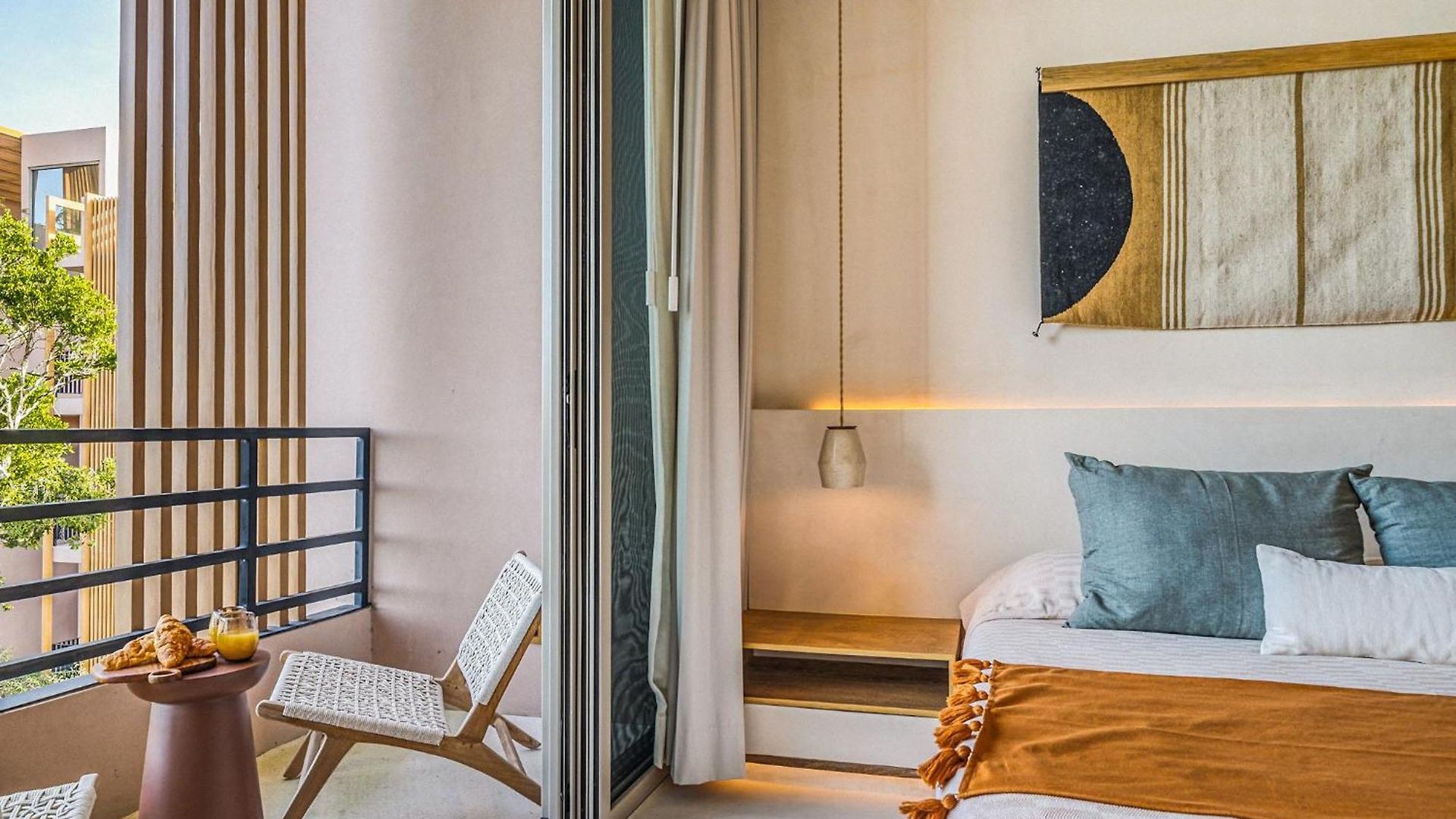Fast Wi-fi 1br In With Pool, Restaurant, Gym Apartment