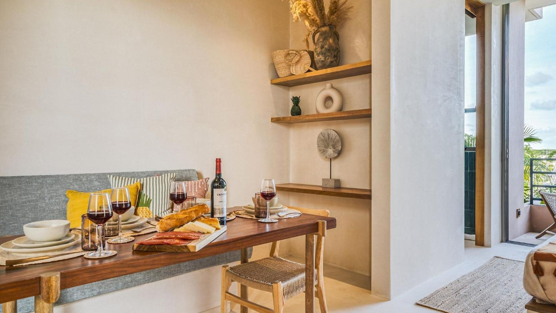 Fast Wi-fi 1br In With Pool, Restaurant, Gym