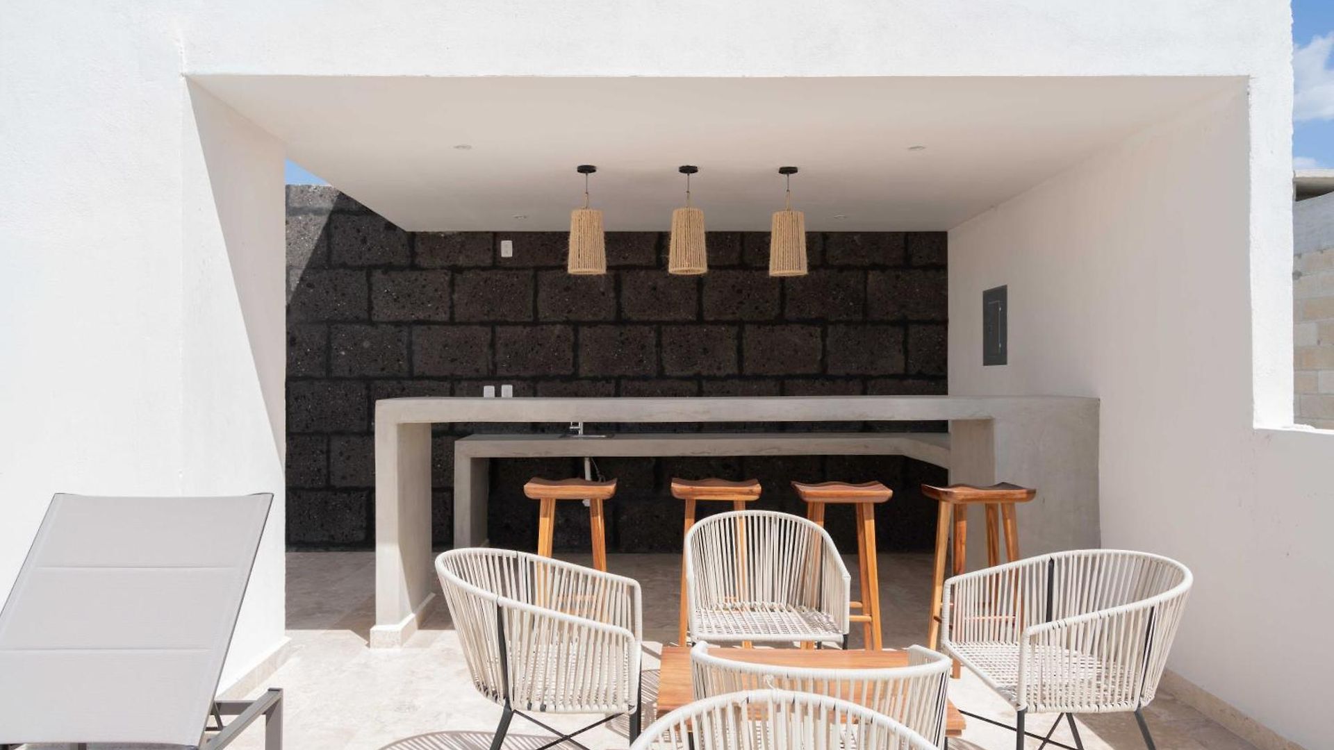 Penthouse With Private Plunge Pool Apartment