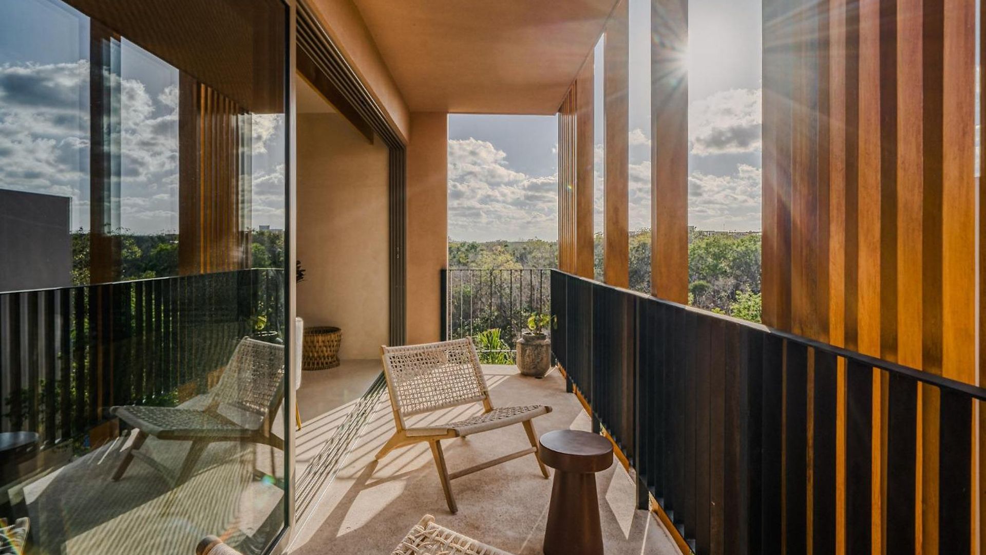 Heavenly 3br Ph W Private Pool, Gym, Yoga Class *