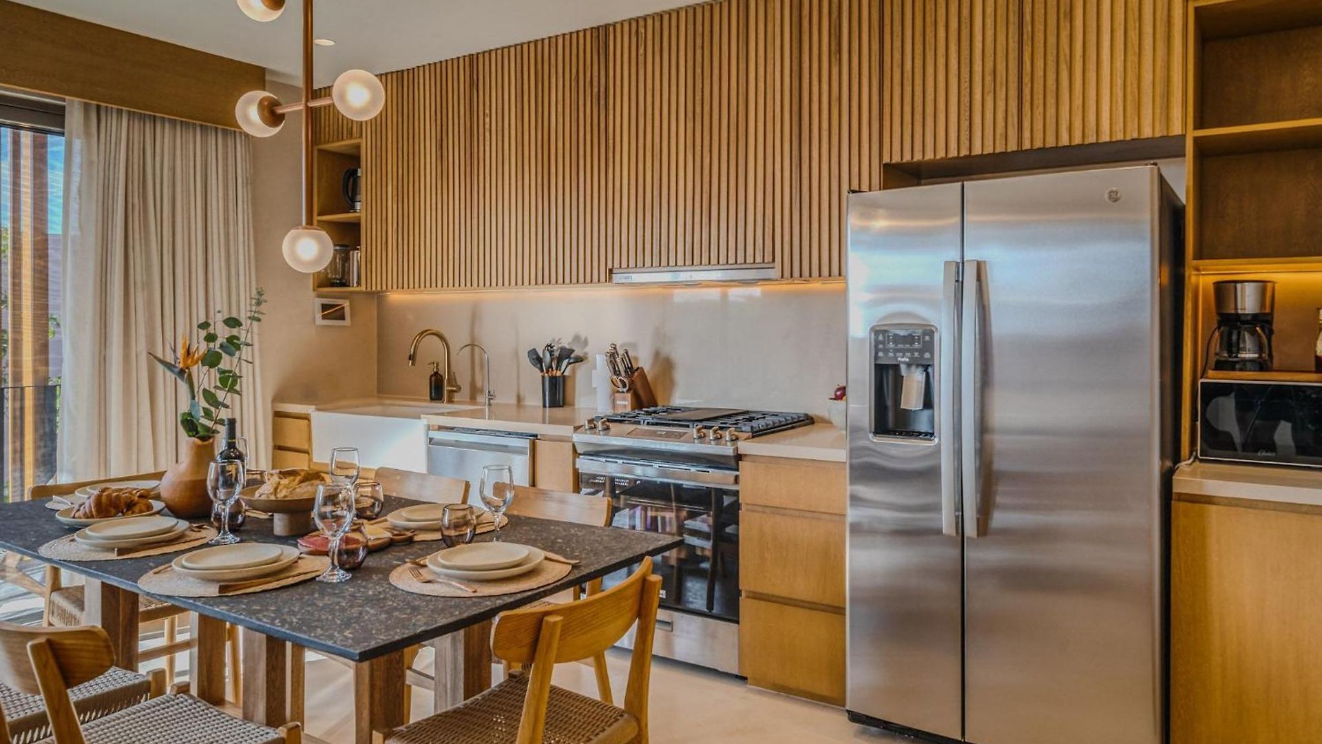 Apartment Heavenly 3br Ph W Private Pool, Gym, Yoga Class *