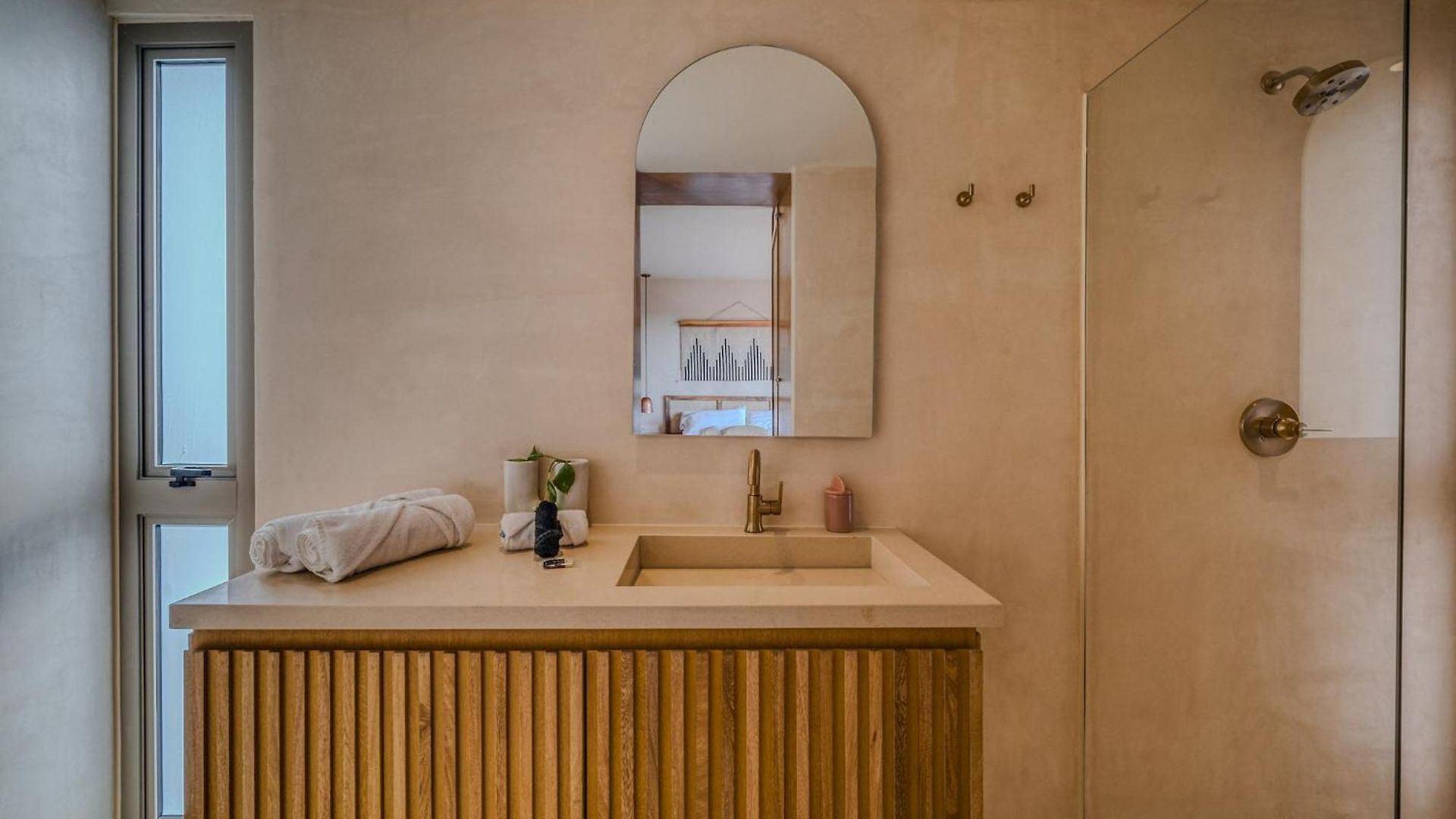 Heavenly 3br Ph W Private Pool, Gym, Yoga Class Apartment *