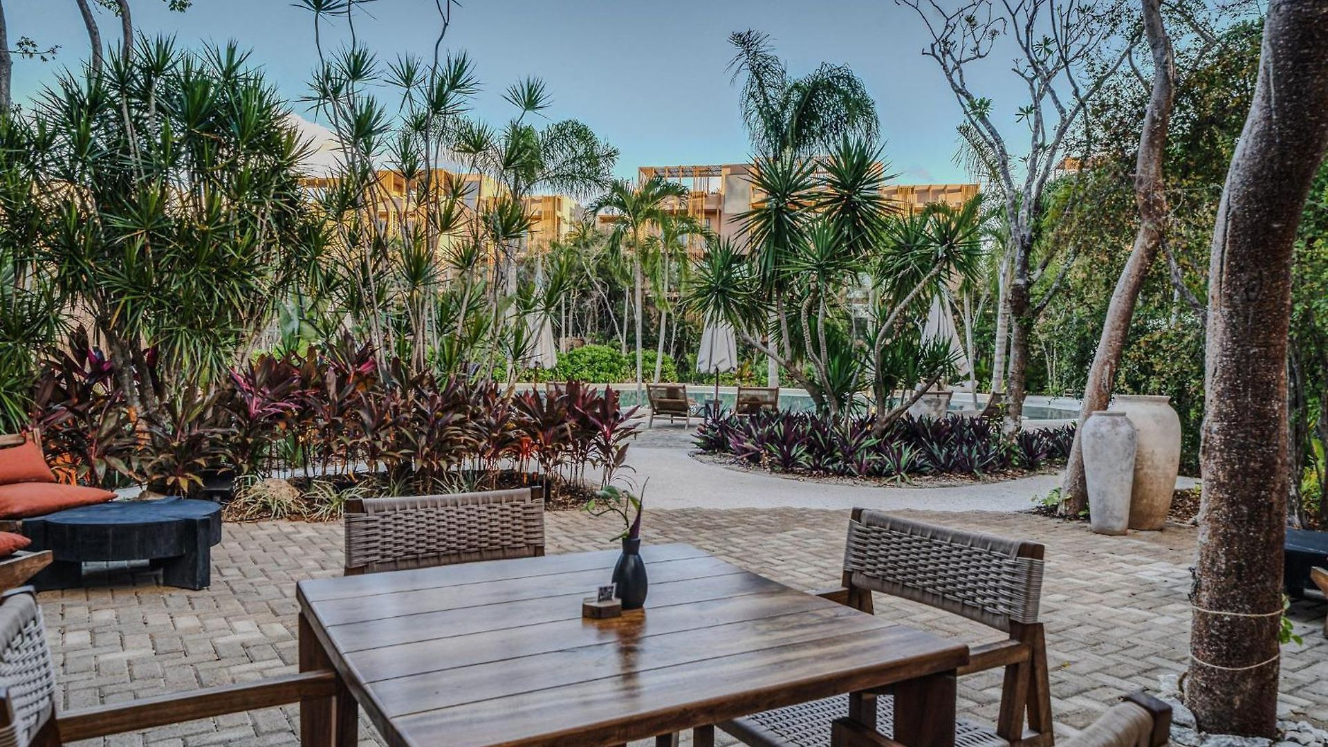 Apartment Heavenly 3br Ph W Private Pool, Gym, Yoga Class *