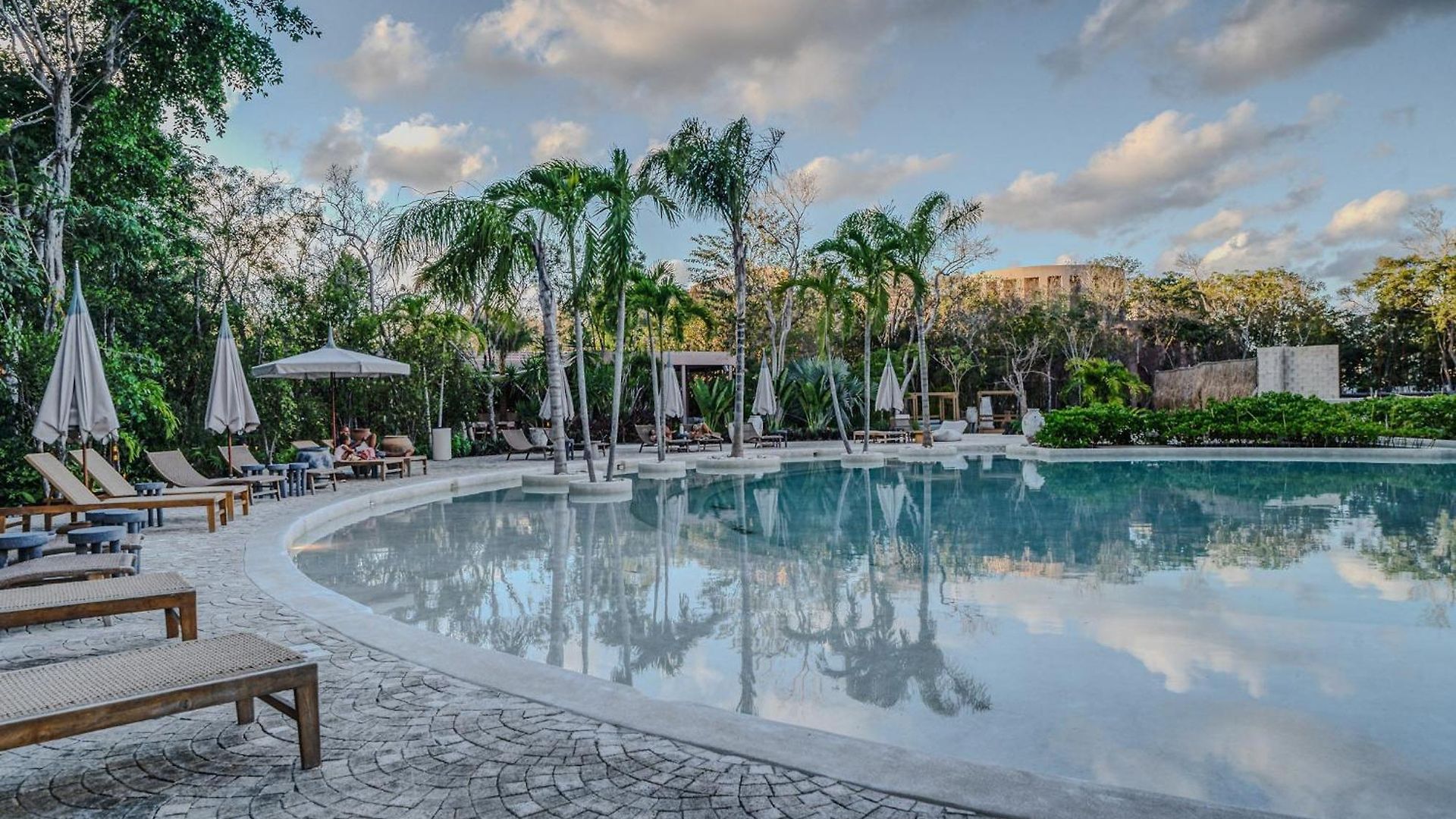Heavenly 3br Ph W Private Pool, Gym, Yoga Class *
