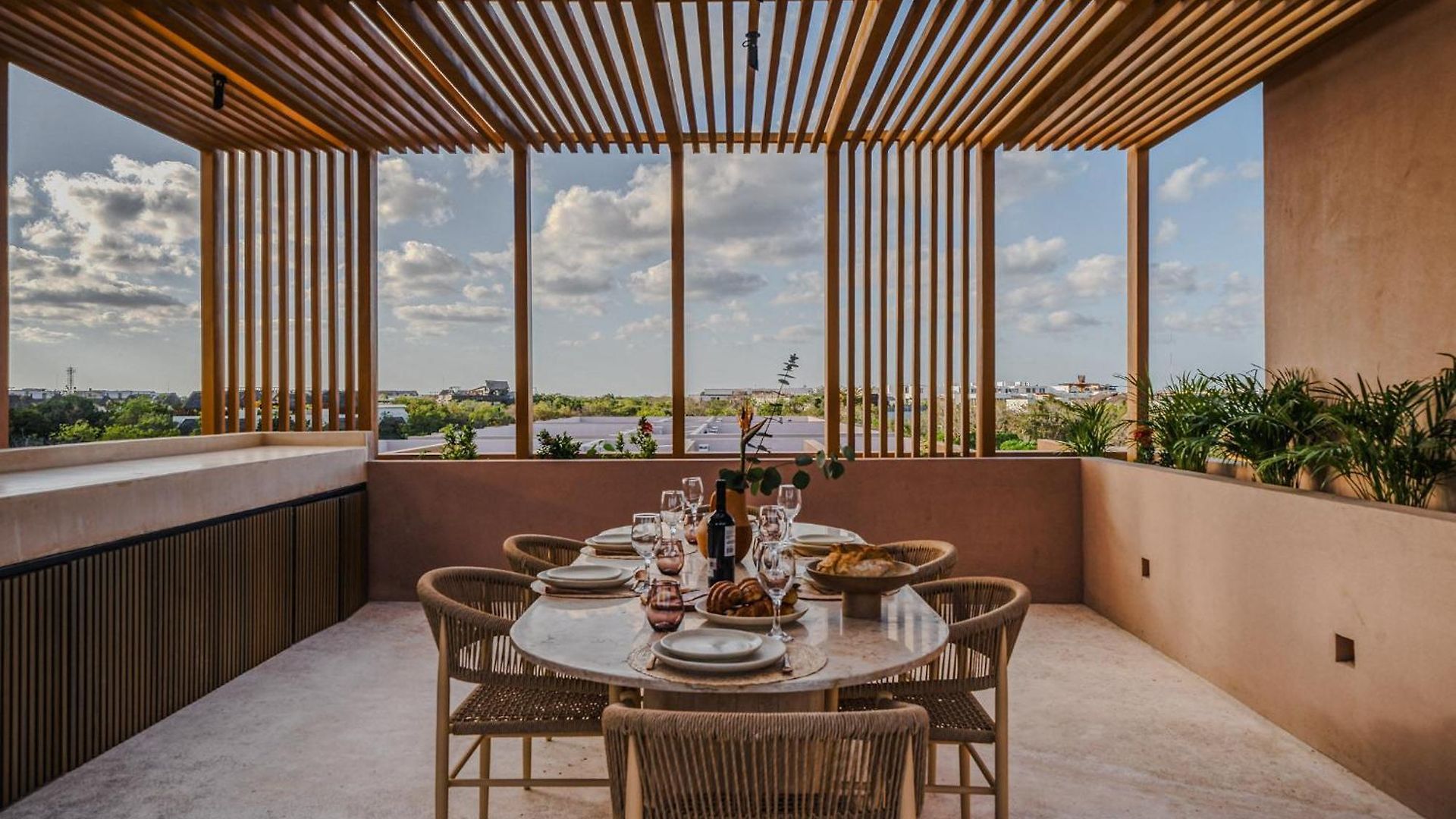 Heavenly 3br Ph W Private Pool, Gym, Yoga Class