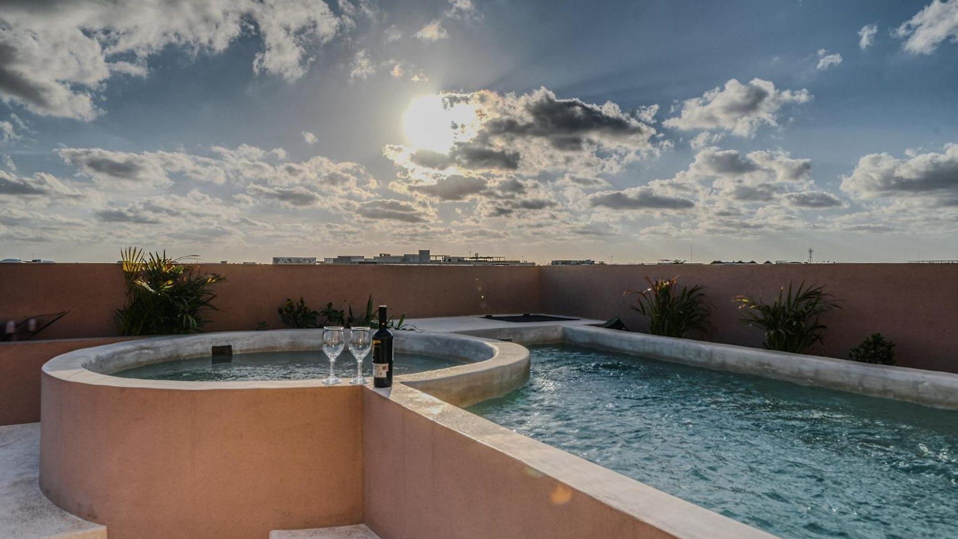 Heavenly 3br Ph W Private Pool, Gym, Yoga Class