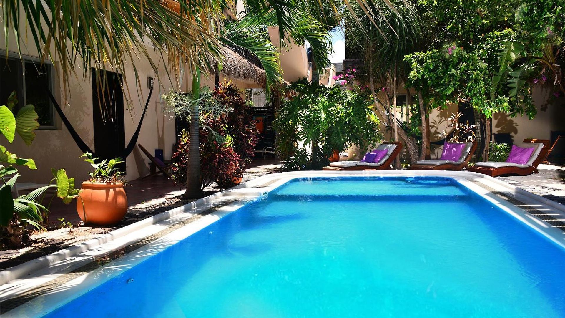 Geminis Boutique Condohotel Hotel