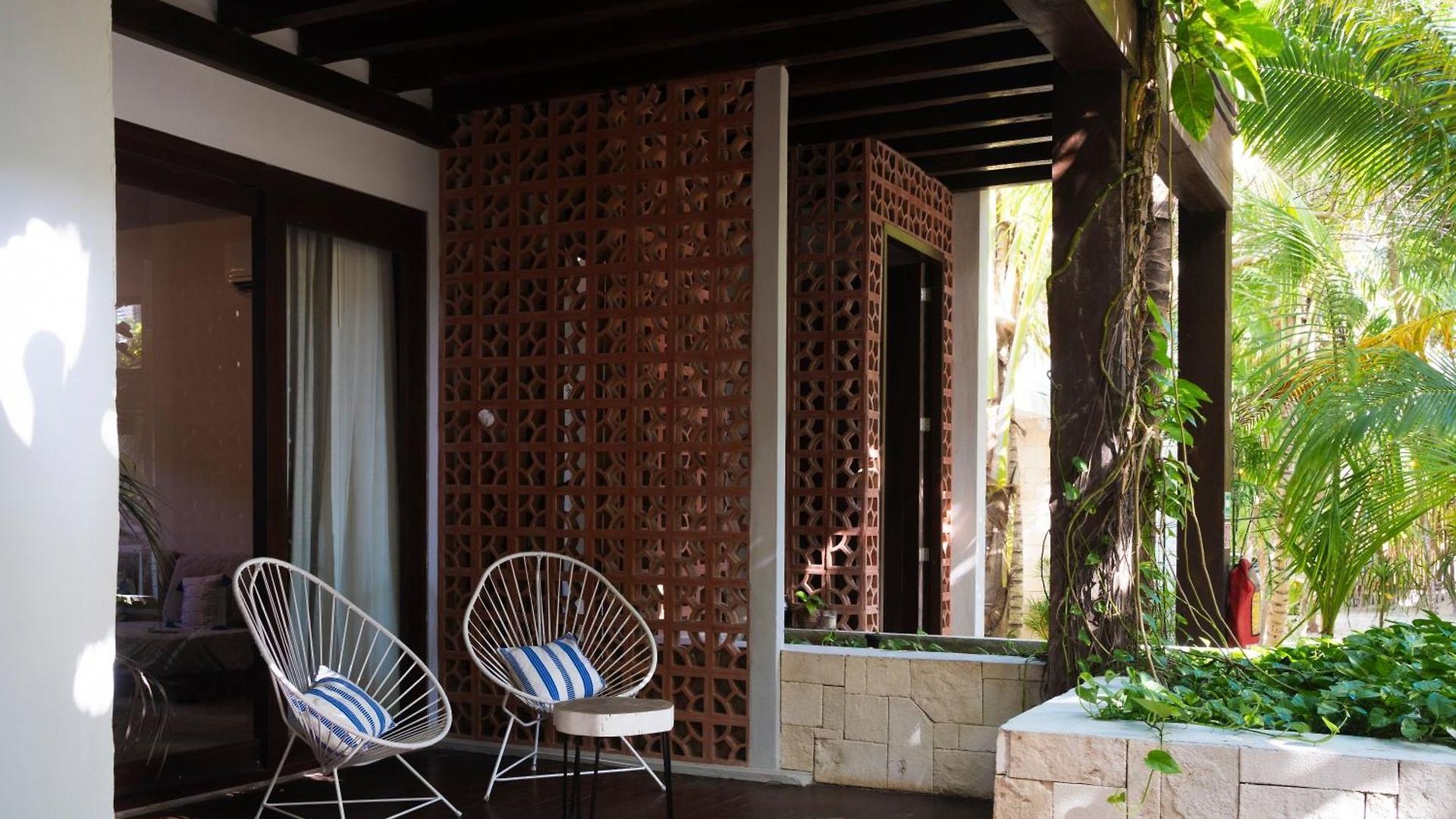 Hotel Lula Tulum, A Small Luxury