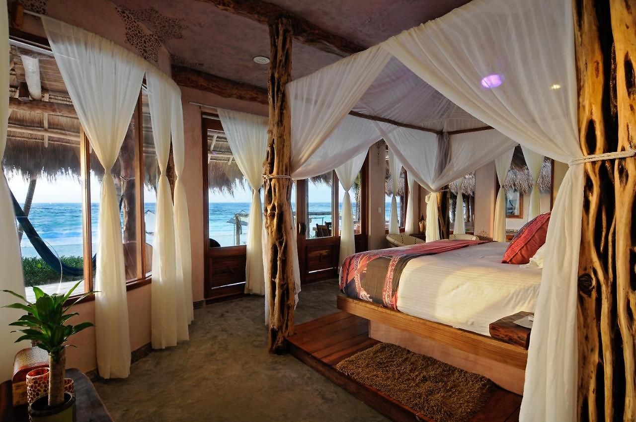 Ahau Beachfront (adults Only) 4*