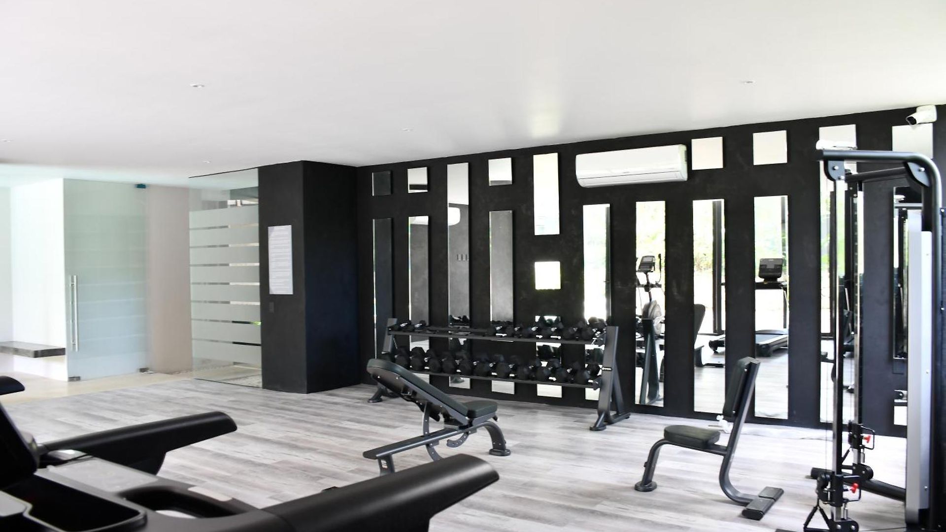 Iik Luxury By Spot Apartment