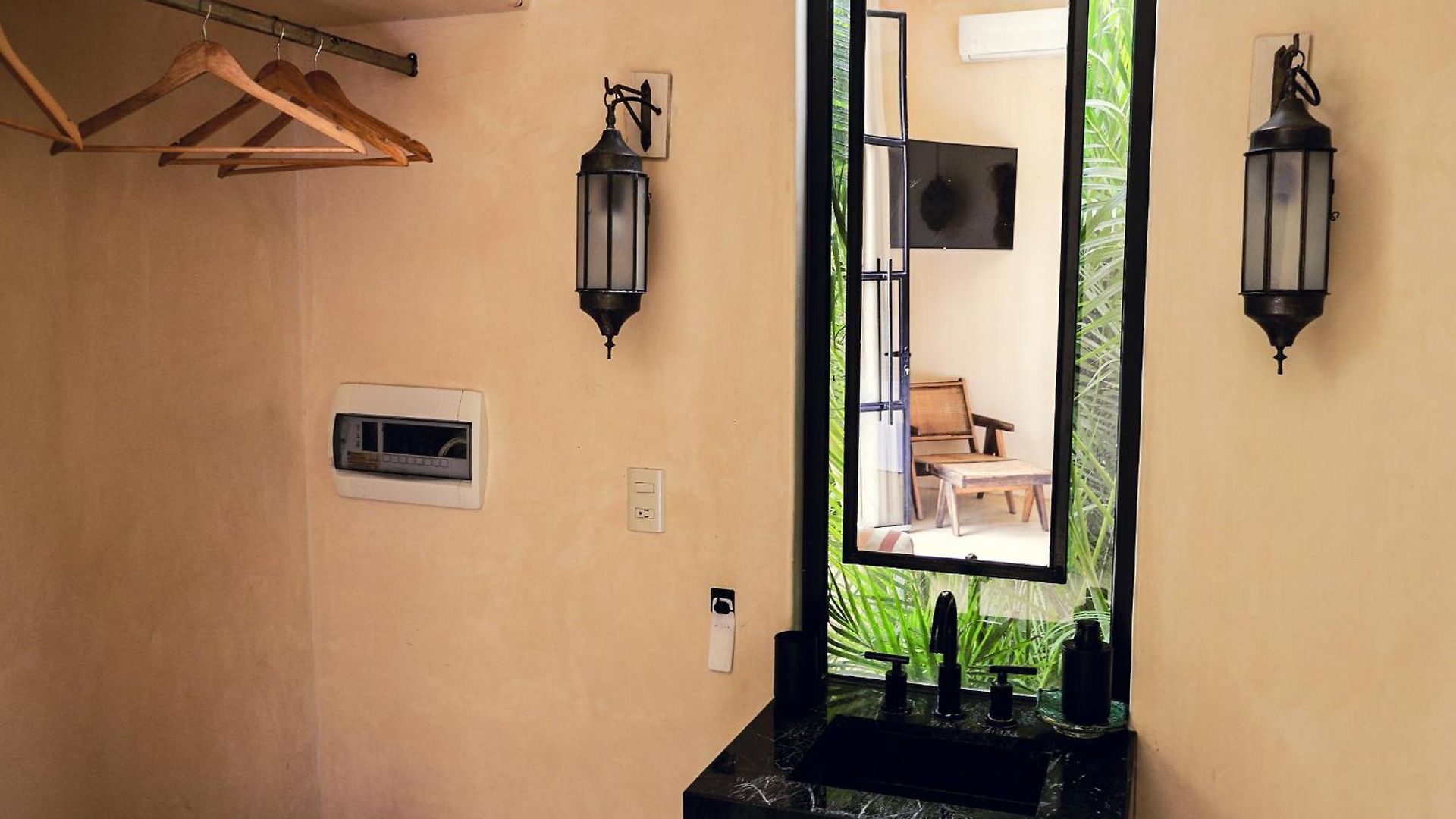 Design Minutes Form The Villa *