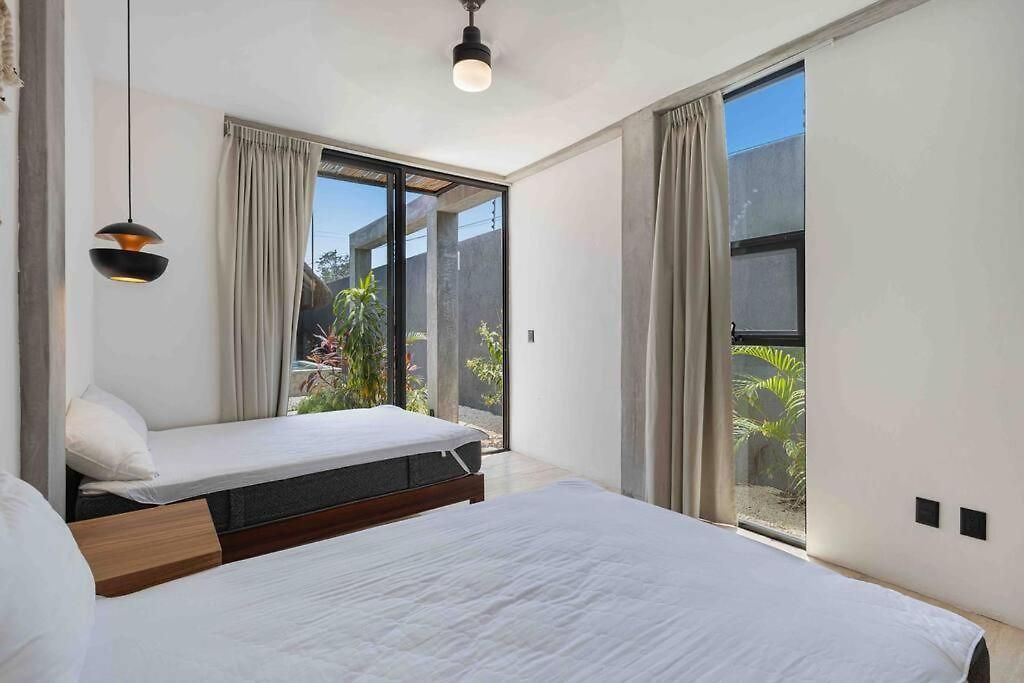 Brand New Just 5 Min To & Downtown! Apartment