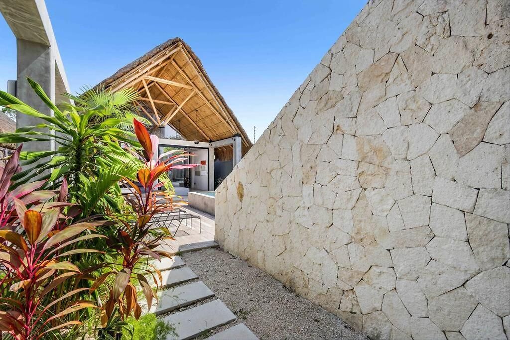 Brand New Just 5 Min To & Downtown! Tulum