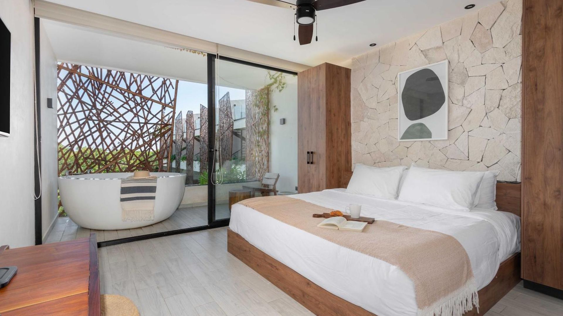 Hotel Jade *