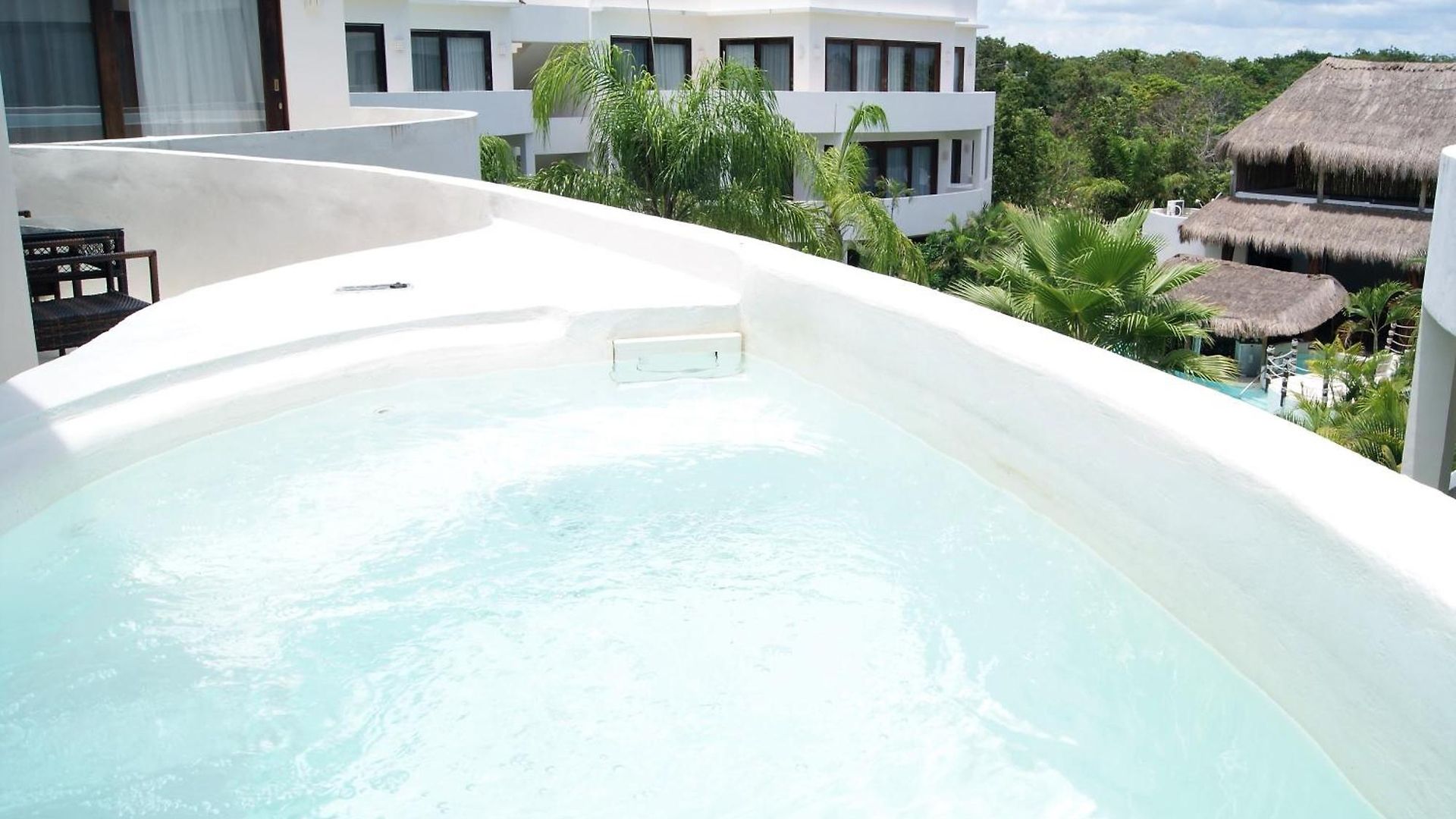 Mak Nuk Village - Clothing Optional Apartahotel 3*