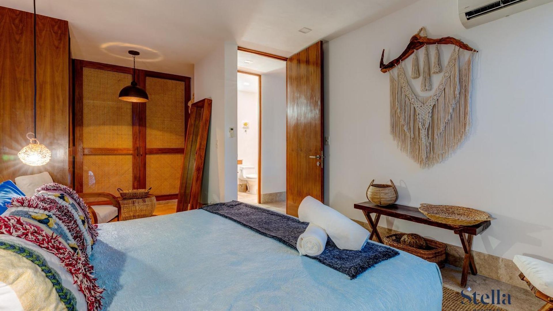 Private Rooftop 1br With Stunning Common Areas Apartment