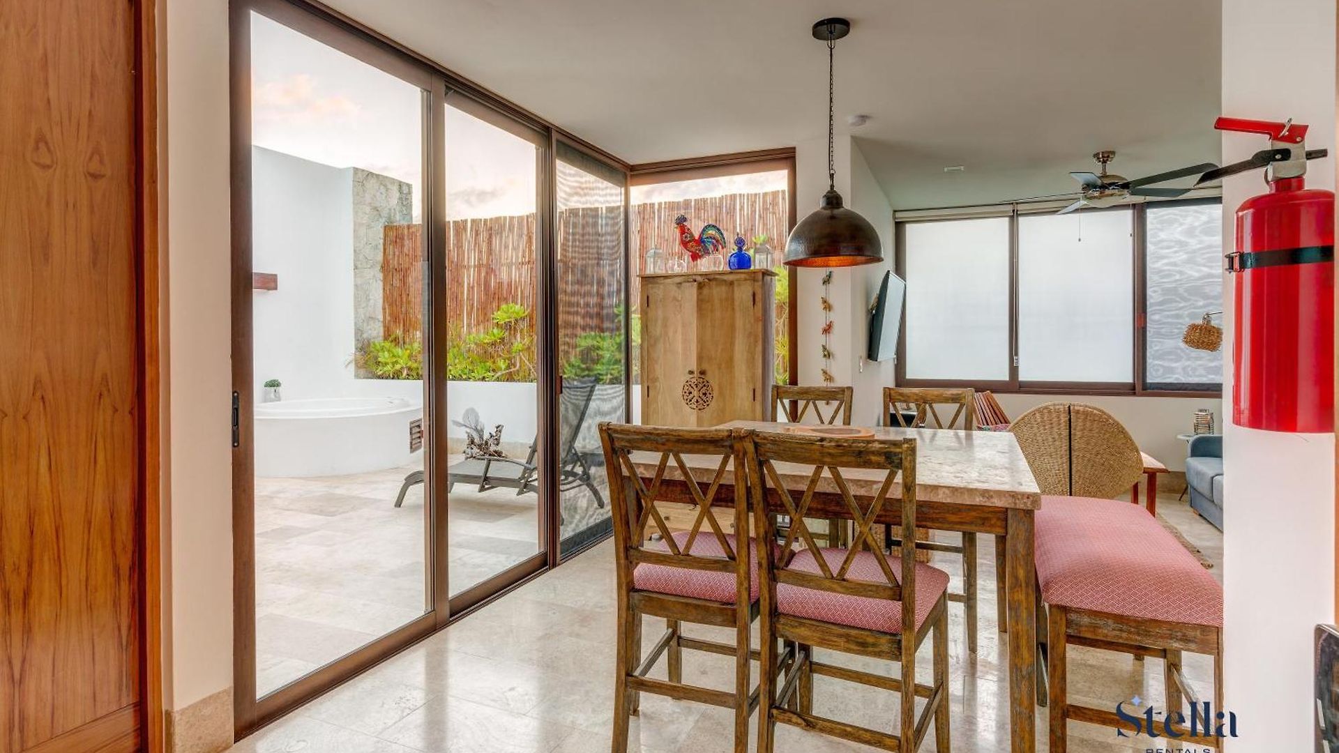 Private Rooftop 1br With Stunning Common Areas