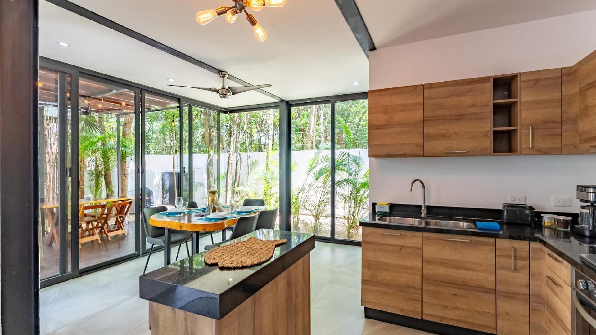 Casa & Chiit - 2 Homes With Different Shared Amenities Villa Tulum