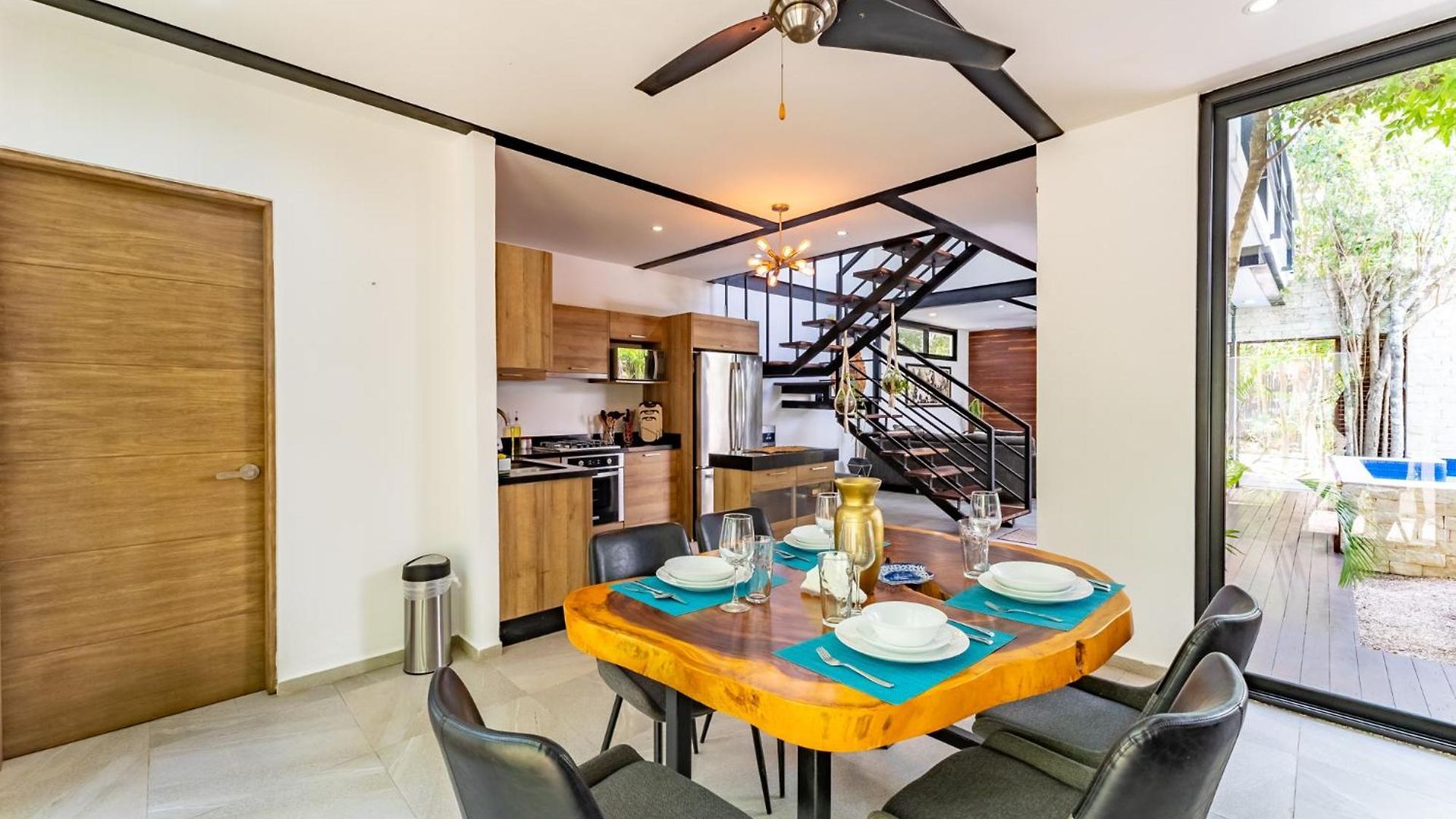 Casa & Chiit - 2 Homes With Different Shared Amenities *