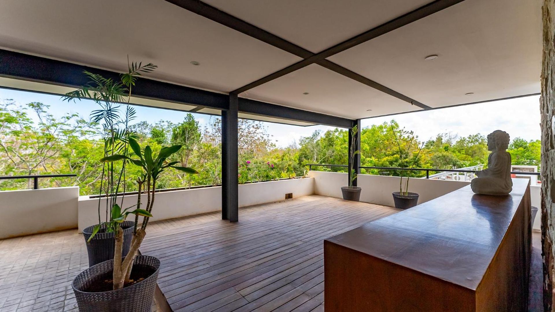 Casa & Chiit - 2 Homes With Different Shared Amenities *