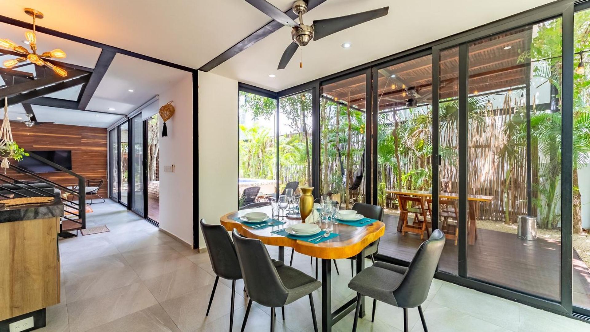Casa & Chiit - 2 Homes With Different Shared Amenities