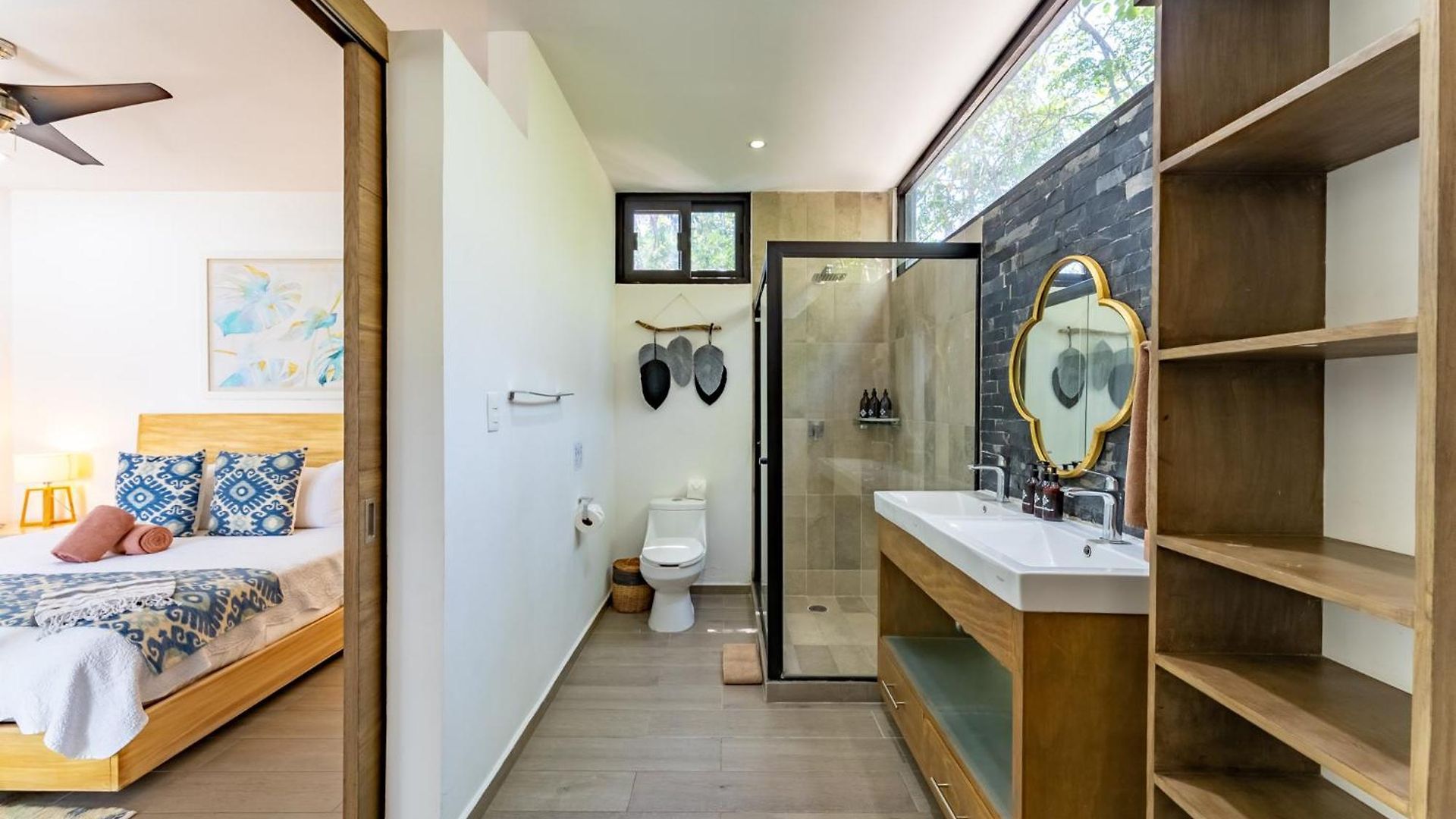 Casa & Chiit - 2 Homes With Different Shared Amenities *