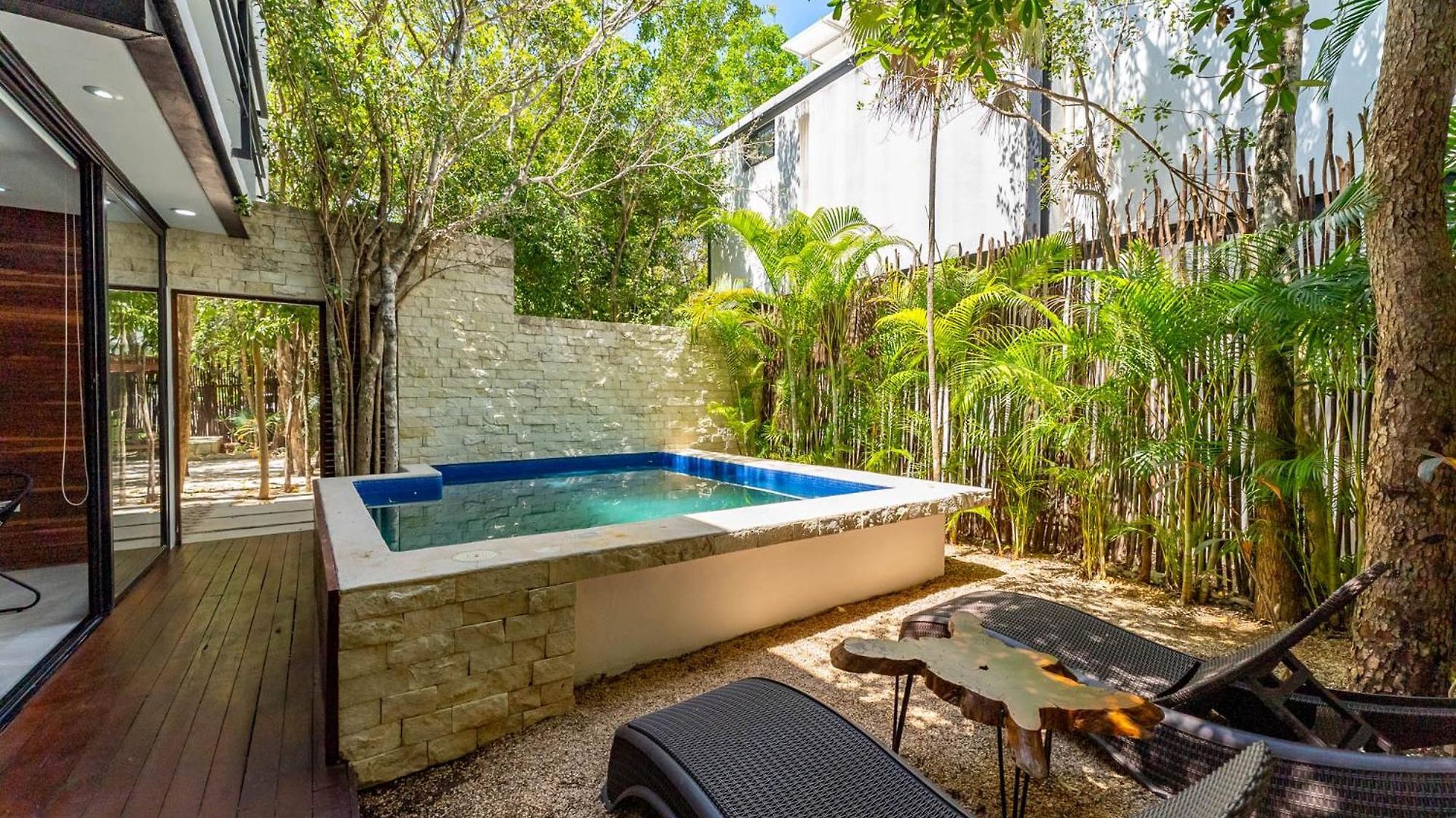 Casa & Chiit - 2 Homes With Different Shared Amenities