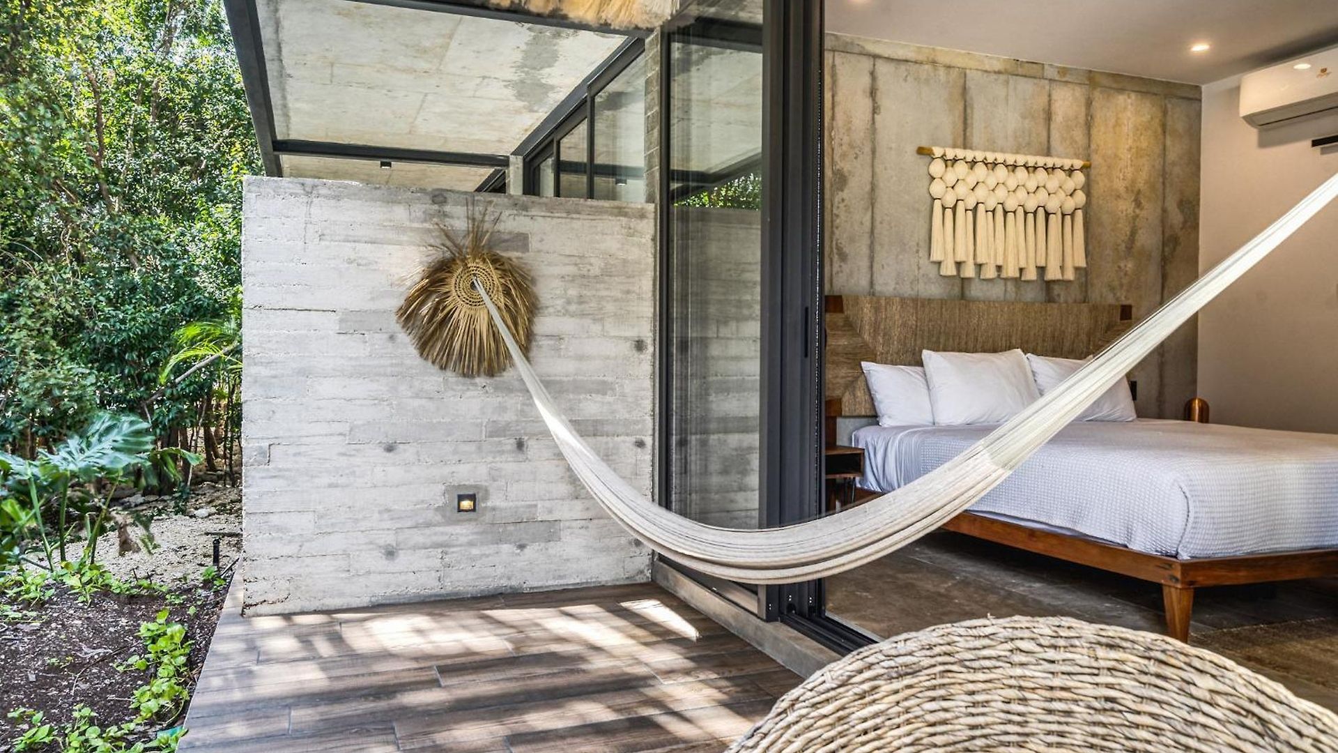Waterworld 1br Cenote Rooftop Pools Gym Tulum