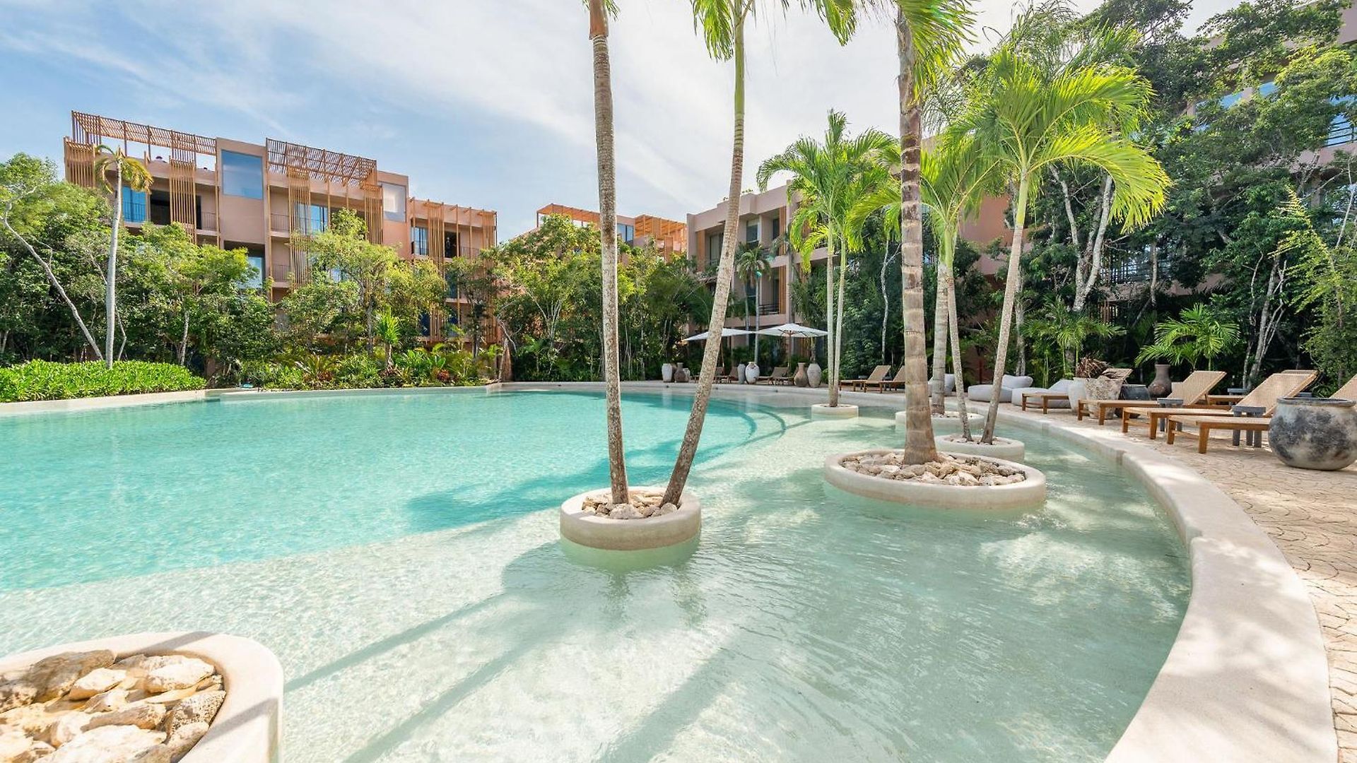Apartment Amazing 1br Jungle With Restaurant, Pool And Gym