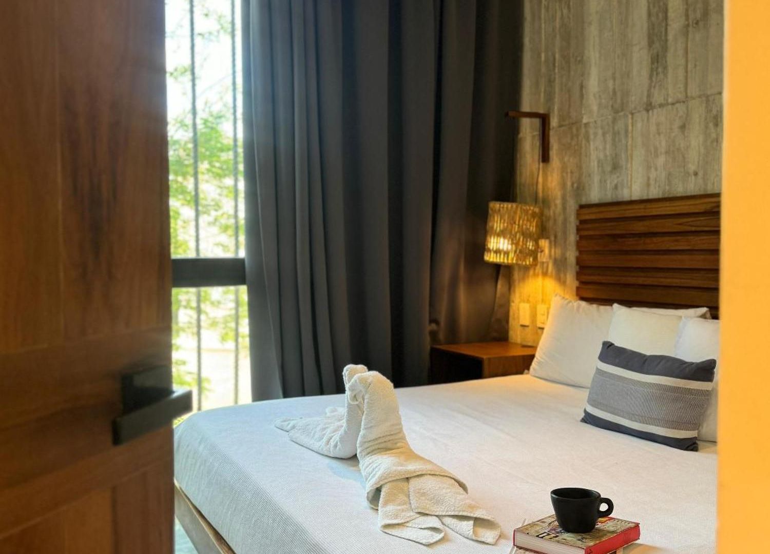 Iik By Groovy Stays- A Hip Condo-hotel With Wifi, Rooftop, Pool, Sleeps 6 Tulum