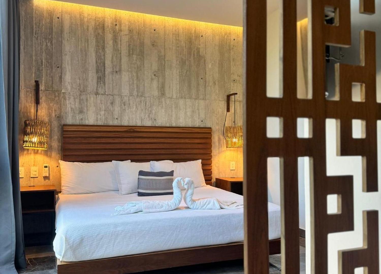 Iik By Groovy Stays- A Hip Condo-hotel With Wifi, Rooftop, Pool, Sleeps 6 Apartahotel