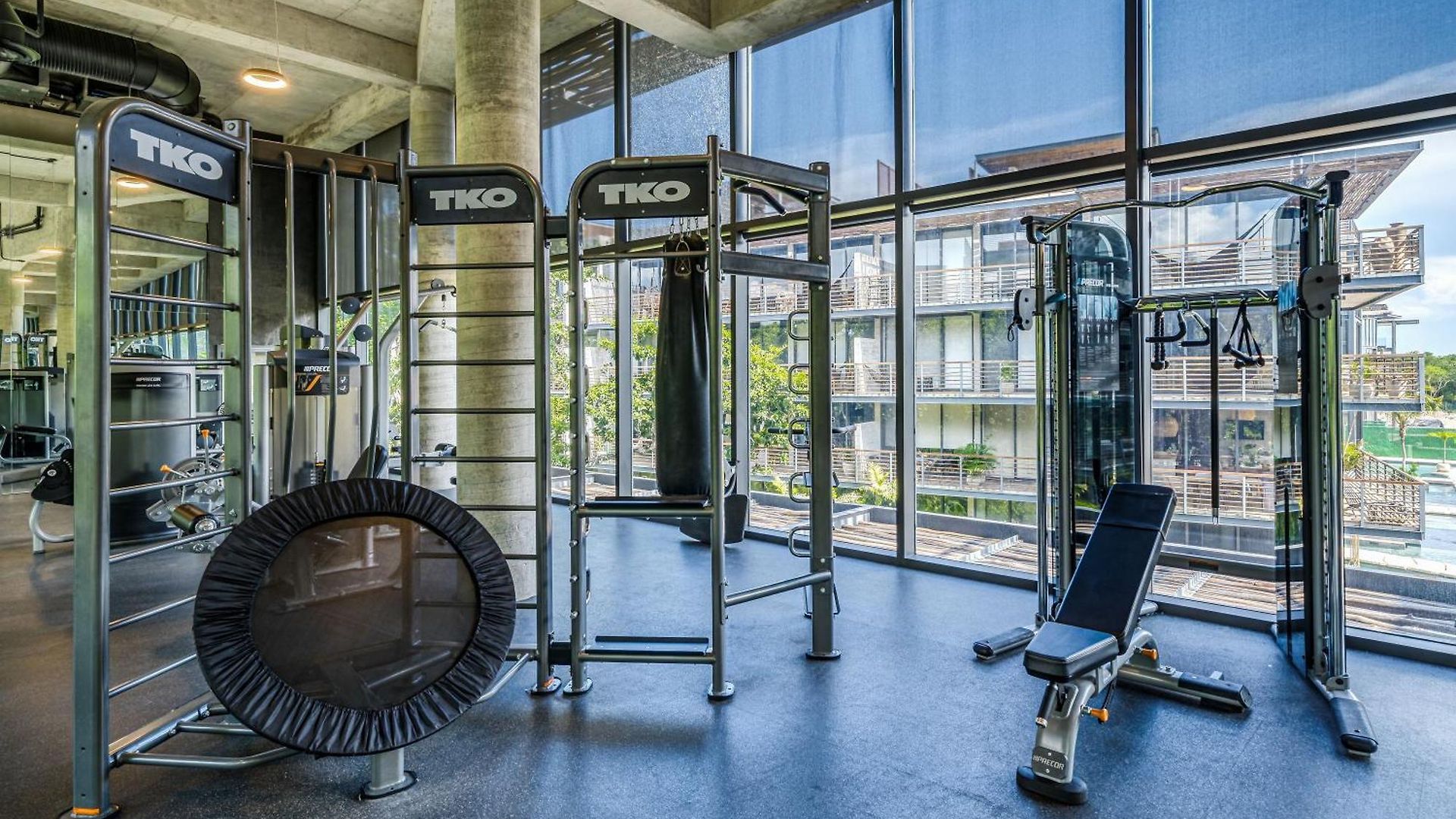 Apartment Divine 1br Swim Up With Cenote And Gym *