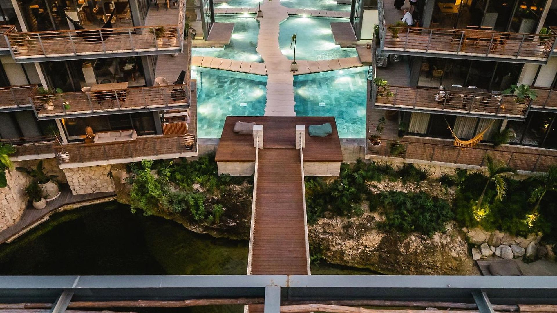 Amazing 1br Swim Up Cenote Gym Apartment *