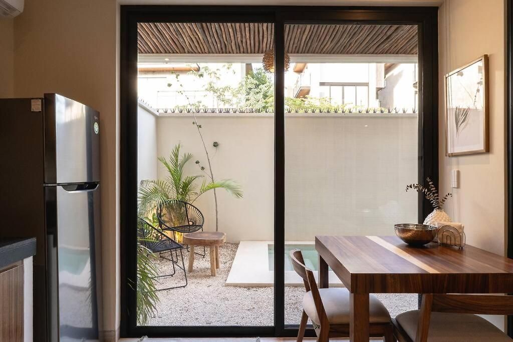 Private Pool & Terrace - Sleeps 4 Near The - B104 *