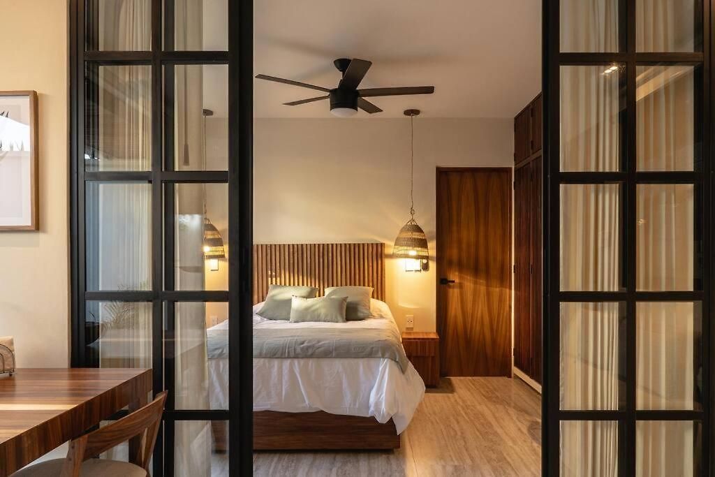 Apartment Private Pool & Terrace - Sleeps 4 Near The - B104 *