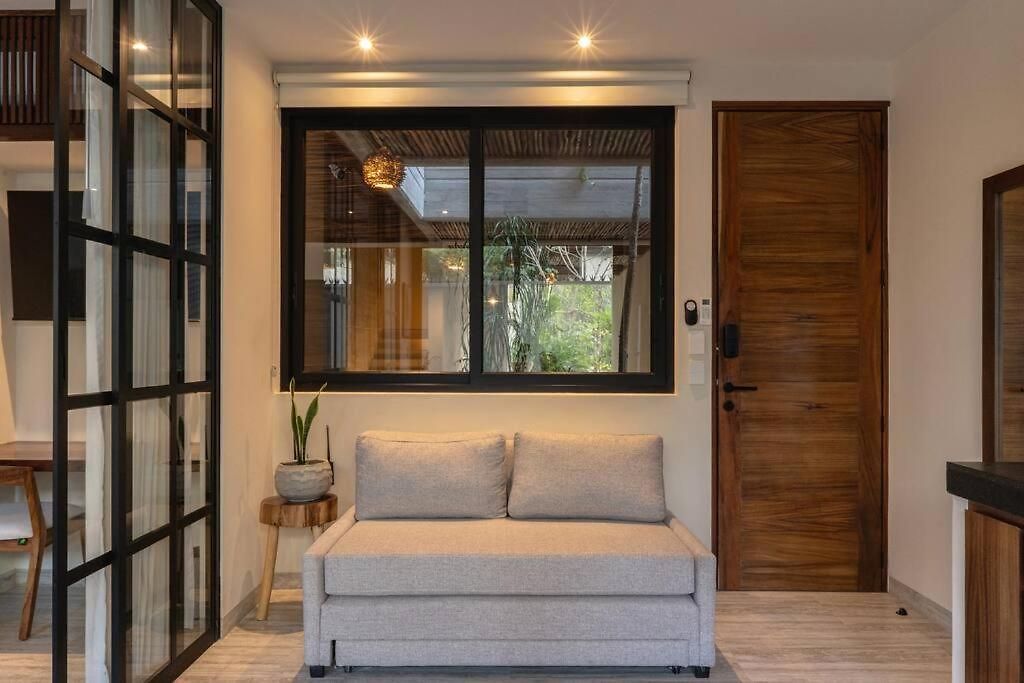 Apartment Private Pool & Terrace - Sleeps 4 Near The - B104 *
