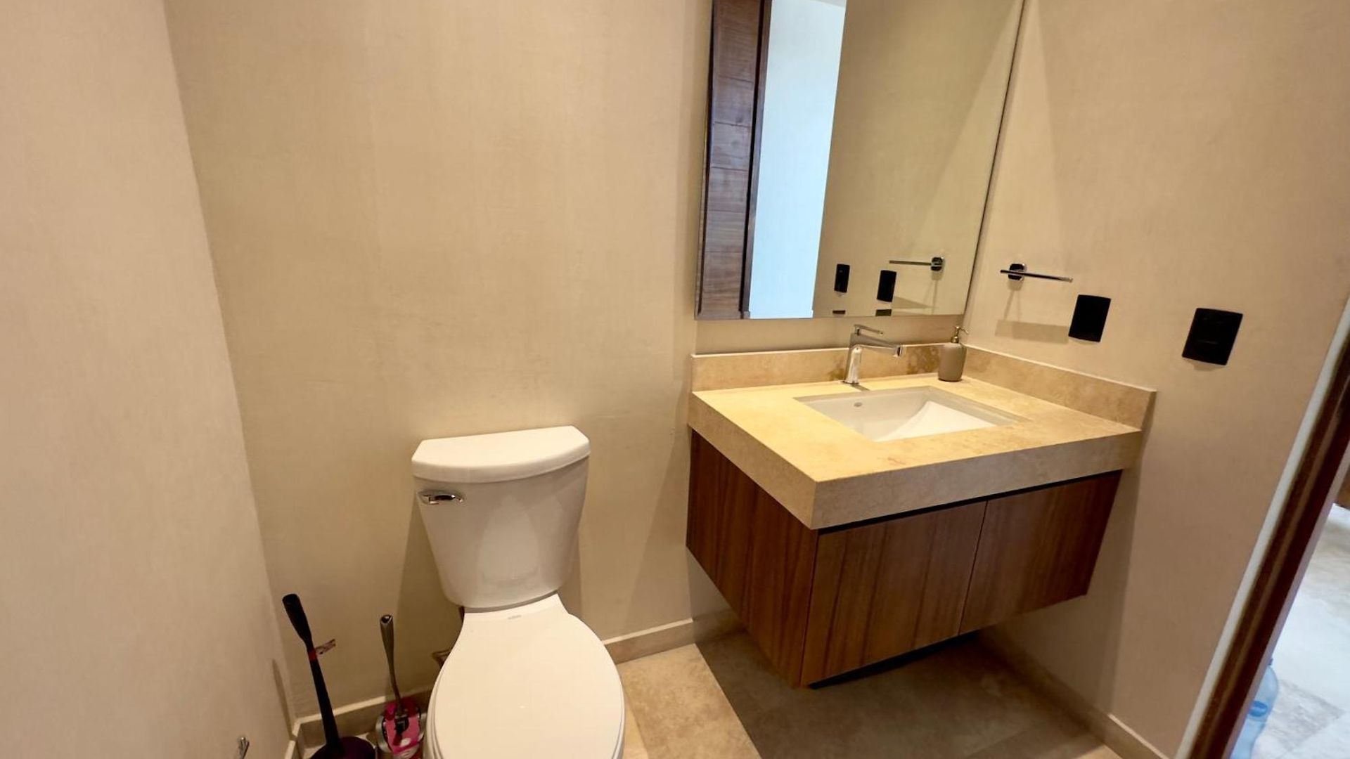 Villa Casa Laak, Luxury Villa, 5 Bedroom 7 Bt, Heated Pool *