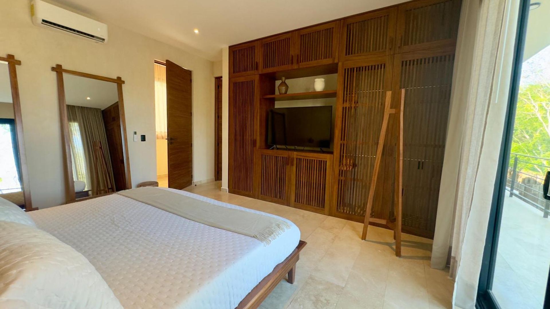 Villa Casa Laak, Luxury Villa, 5 Bedroom 7 Bt, Heated Pool